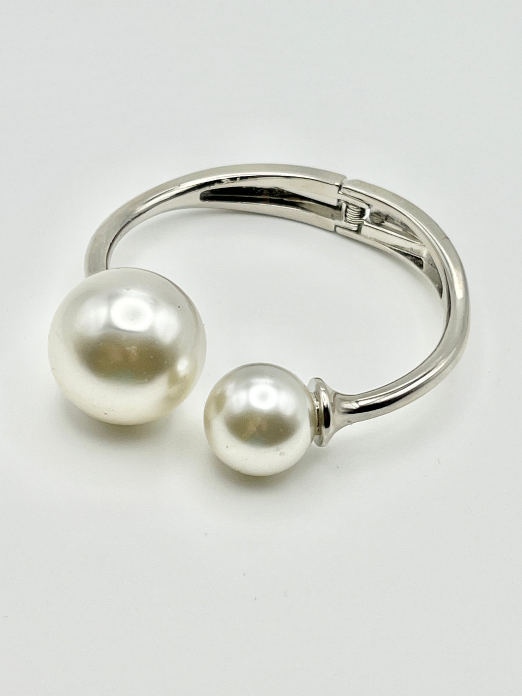 Pearl End Caps Large and Small Cuff with Hinge closure - Silver