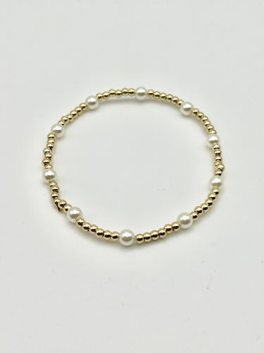 Gold Ball Bead and Pearl Stretch Beaded Bracelet