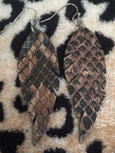 BROWN SNAKE SKIN STYLE FAUX LEATHER FEATHER EARRINGS